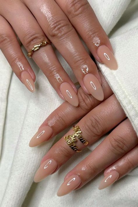 Looking for the perfect neutral nail ideas? Check out these stunning acrylic nude nails that'll give you the perfect neutral aesthetic you're looking for! Nude Nail Designs, Work Nails, Almond Nails Designs, Classy Acrylic Nails, Nagel Inspo, Almond Acrylic Nails, Neutral Nails, Elegant Nails, Classy Nails