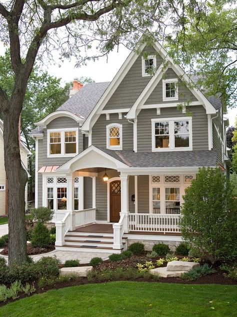 Houses Cozy Exterior, Vintage House Interior Victorian, Pretty House Exterior, Family Home Exterior, Types Of Houses Styles, Houses Exterior, Normal House, Eksterior Modern, Best Exterior Paint