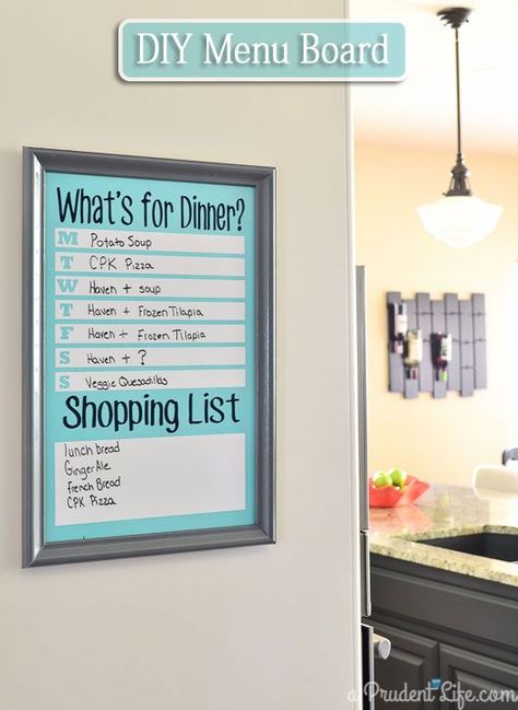 Save time and money with a DIY meal planning board - full tutorial! Menu Planning Board, Meal Planning Board, Sink Organization, Diy Menu, Diy Dekor, Organized Pantry, Diy Organizer, Planning Board, Kitchen Help