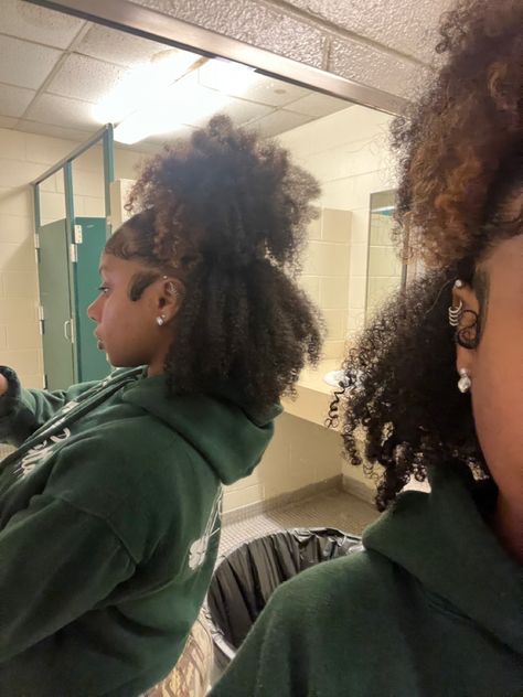 Curly Hairstyles4c, One Ponytail Hairstyles Black Women Natural Hair, Simple Short Curly Hairstyles Natural, 4b Curls Hairstyles, Cute And Easy Natural Hairstyles, Natrual Black Girls Hairstyles Curly, Curly 4c Afro, Hairdos For Curly Hair 4c, Simple Natural Hairstyles 4c Hair Short