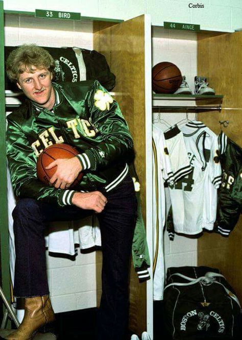 Larry Bird Larry Legend, Boston Celtics Basketball, Celtics Basketball, Celtic Green, Celtic Pride, Ball Aesthetic, England Sports, Michael Jordan Basketball, Nba Pictures