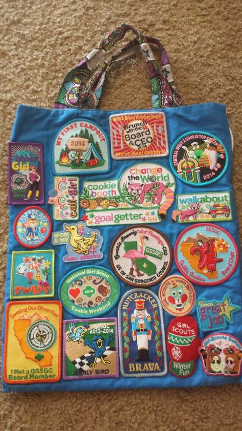 Patchwork, Upcycling, Couture, Iron Patches On Clothes Ideas, What To Put Patches On, Ideas For Patches, Where To Put Patches, Sew On Patches Ideas, Tote Bag With Pins