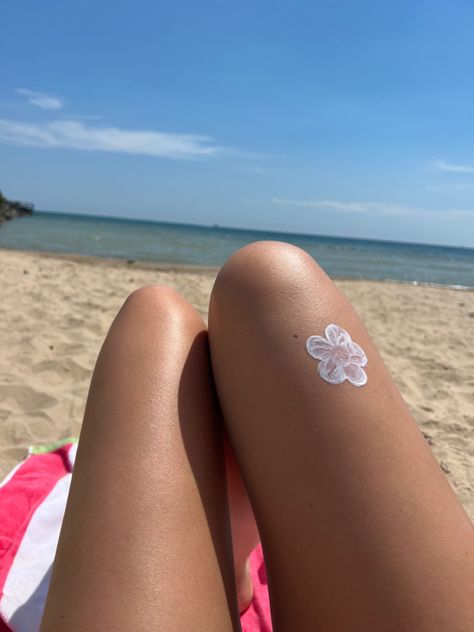 Sunscreen Tattoo, Summer Widgets, Vacation Pics, Foto Top, Barbie Summer, Summer Pics, Euro Summer, Summer Tanning, Malibu Barbie