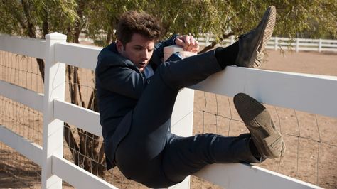 home is that way. watch out for that fence - ben wyatt #parks Ben Wyatt, Parks And Rec