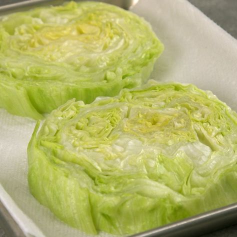 Ultimate Wedge Salad tips Bacon Wedge Salad, Lettuce Wedge Salad, Easy Wedge Salad, Classic Wedge Salad, Wedge Salad Recipe, Iceberg Wedge Salad, Mediterranean Cucumber Salad, Wedge Salad Recipes, Lettuce Wedge