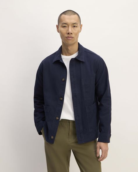 This piece features a relaxed fit, button-front closure, two front patch pockets, and interior chest patch pocket in durable organic cotton canvas. Mens Event Outfit, Winter Men Fashion Outfits, Chore Jacket Outfit Mens, Mens Workwear Outfit, Men’s Elevated Casual, Mens Streetwear Style, Men California Style Outfits, Academic Outfit Men, Men’s Leather Jacket Outfit