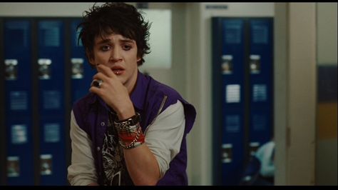 Jennifer's Body Jennifer’s Body Colin, Jennifers Body Emo Guy, Goth Characters, Colin Gray, Kyle Gallner, Hot Emo Guy, Jennifers Body, Movies For Boys, Goth Boy