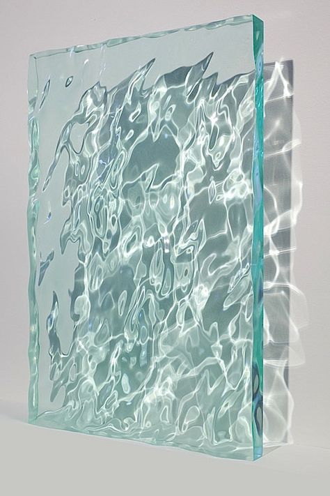 water effects in glass Mirror Architecture, Window Image, Konst Designs, Blues Art, Instalation Art, Acrylic Sculpture, Desain Furnitur Modern, Glass Inspiration, Glass Installation