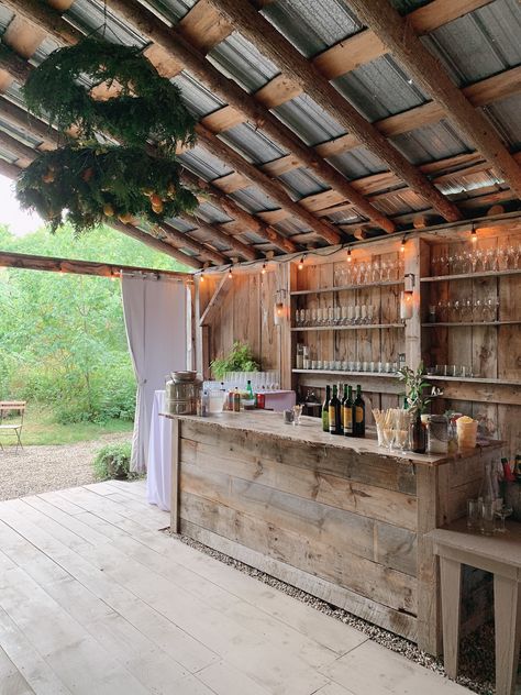 Modern False Ceiling Design, Modern Ceiling Design Ideas, Rustic Outdoor Bar, Modern Ceiling Design, Modern False Ceiling, Garage Storage Diy, Barn Bar, Intimate Wedding Venue, Outside Bars