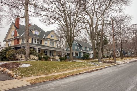 Comparing Suburbs: Montclair in New Jersey vs. Dobbs Ferry in New York - The New York Times New Americana, Suburban House, Westchester County, The Suburbs, Pretty House, Victorian Homes, Architecture Details, Small Towns, The New York Times