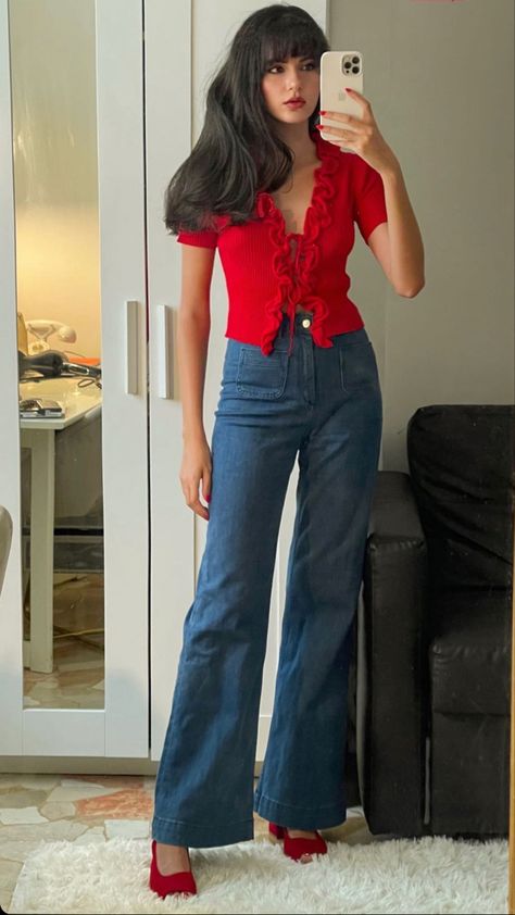 Vintage Shirts Outfits For Women, Classy Outfits For 20 Year Olds, Parisian Formal Style, Red Outfit Elegant, Business Core Outfits Women, Red Outfit With Jeans, Red Aesthetic Vintage Outfit, Studying Fits, Colorful Blouse Outfit