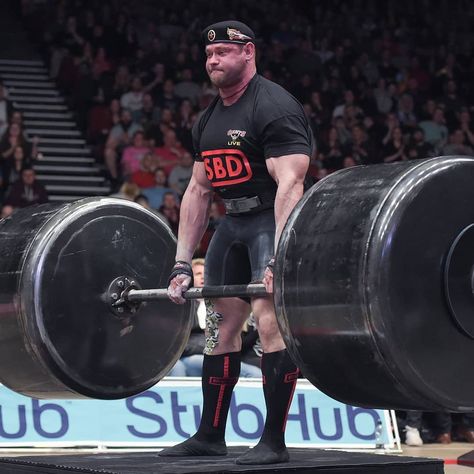 Russian Mikhail Shivlyakov  is one of 11 #strongmen competing in the @GiantsLiveWSM World's Strongest Man Tour Finals at the Manchester… Weight Lifting, Body Building Motivation, Gym Motivation, World's Strongest Man, Strongest Man, Strong Man, Muscle Training, Bodybuilding Motivation, Body Building Women