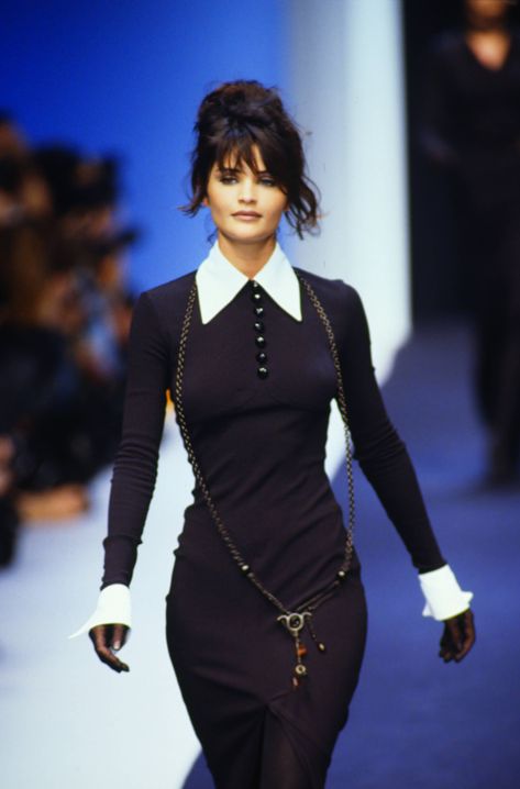 Tumblr, Fashion Collection Inspiration, Runway Fashion Couture, Fitness Wear Outfits, 90s Runway Fashion, Original Supermodels, Helena Christensen, 90s Fashion Outfits, Fashionista Clothes