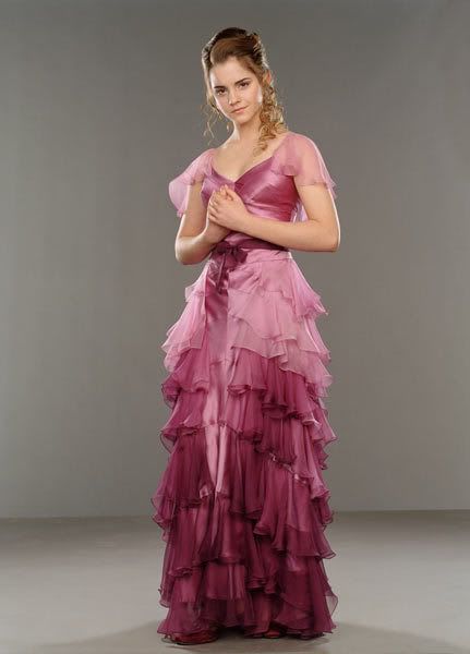 Hermione's Yule Ball dress Hermione Granger Yule Ball Dress, Hermione Yule Ball Dress, Yule Ball Gown, Izzy Hale, Hermione Granger Yule Ball, Hermione Yule Ball, Hermione Dress, Yule Ball Dress, Emma Watson Harry Potter