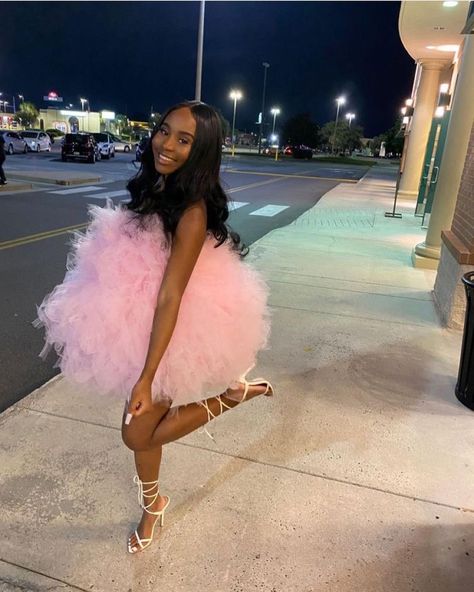 Follow @JalynPinnedThat 💅🏾 Birthday Outfit Glam, Cute Outfits Black Women Birthday, Pink Burthday Dress, Birthday Outfits 16, Birthday Outfit For Teens Sweet 16, Birthday Outfits Teen, 16 Birthday Outfits, Birthday Outfit 16, B Day Outfits