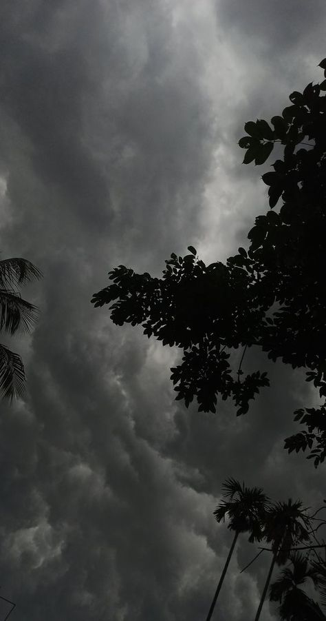Nature, Baarish Aesthetic Pic, Raining Fake Story, Black Clouds Quotes, Fake Rain Snap, Baarish Pics, Cloudy Snap, Dark Cloudy Sky Aesthetic, Barish Pics Snapchat