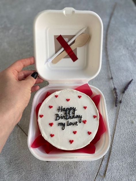 Birthday Cakes For My Boyfriend, Small Cakes For Boyfriend, Bento Cake Designs For Boyfriend, Cute Bday Cakes For Boyfriend, Small Cake For Boyfriend Birthday, Aesthetic Cake For Boyfriend, Bento Birthday Cake For Boyfriend, Cute Bento Cake For Boyfriend, Bento Cake Design Birthday Boyfriend