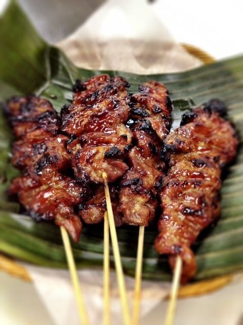 Pinoy Dishes, Pork Barbecue, Pork Dinners, Daging Babi, Chicken Recepies, Pork Skewers, Cibo Asiatico, Food Courts, Kabob Recipes