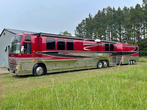 2000 Prevost Coach For Sale in Wilsonville, AL Tour Buses For Sale, Van Tent, Used Rv For Sale, Bus Rv Conversion, Motor Homes For Sale, Prevost Coach, Prevost Bus, Bus Motorhome, Cool Rvs