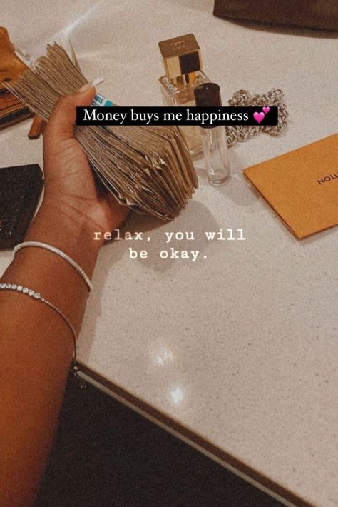 Black Girls Luxury Lifestyle, Online Jobs For Moms, Life Goals Future, Money Girl, Vision Board Manifestation, Money On My Mind, Rich Girl Lifestyle, Vision Board Inspiration, Manifestation Board