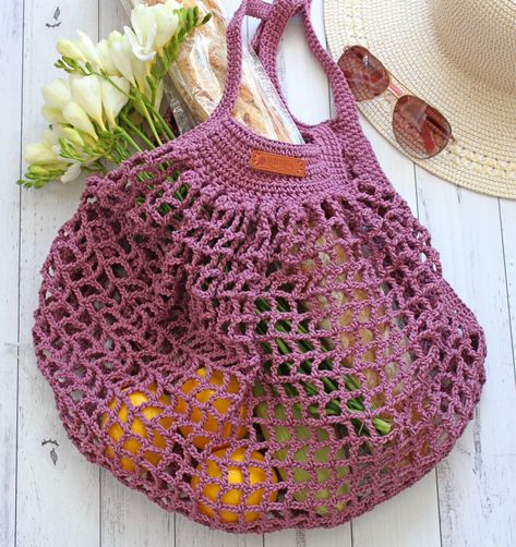 French Market Bag Crochet Pattern Free, Crochet Vegetable Bag, Free Crochet Market Bag, Crochet Market Bags, Threadbare Creations, Crochet Circle Pattern, French Market Bag, Crochet Dreams, Scrap Yarn Crochet
