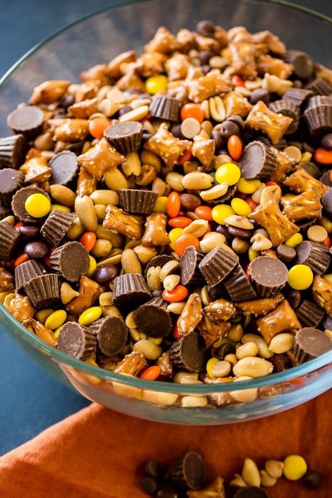 Snacks, Party Mix Recipe, Paleo Snack, Chex Mix Recipes, Fall Snacks, Snack Mix Recipes, Deilig Mat, Snacks Für Party, Halloween Snacks