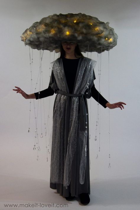 Rain Dress Outfit, Surreal Costume Ideas, Elf Halloween Costume Women, Dark Mushroom Cosplay, Interactive Halloween Costumes, Fantasy Costumes Diy, Elf Costume Ideas Women, Surrealism Costume, Diy Fantasy Costume