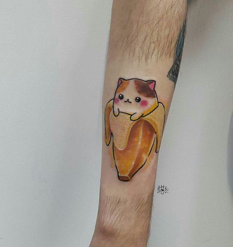 Banana cat watercolour tattoo Cat Tattoo On Hand, Gato Banana, Cat Watercolour, Hand Watercolor, Watercolour Tattoo, Banana Cat, Nouveau Tattoo, Tattoo On Hand, Banana Art