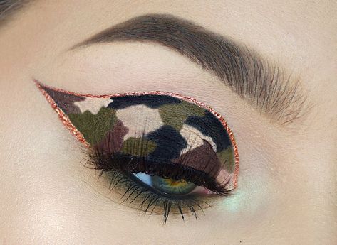 Camo eye Ribbon Makeup, Camo Makeup, Artistic Eyeshadow, Eyeshadow Designs, Camouflage Makeup, Red Eyeshadow, Funny Disney Jokes, Pinterest Makeup, Creative Eye Makeup