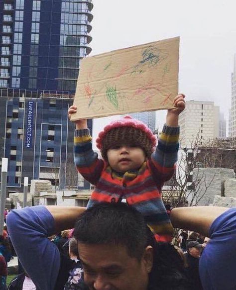Funniest Women's March Signs From Around the World: The Perfect Sign Fotografi Urban, 웃긴 사진, Morning Humor, 인물 사진, Bones Funny, 그림 그리기, Belle Photo, Mood Pics, Make Me Smile