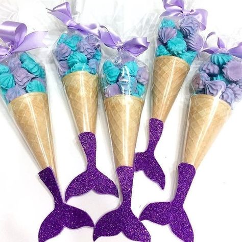 Mermaid Tale Treats. Remember our motto is to make your IDEA become a REALITY!!! #mermaid #mermaidtale #specialtreats #custommade #underthesea #purple #blue #royalpalmbeach #wellington #westpalmbeach #partyfavors #partyplanner #jjeventsparties #specialorder #jjdiditagain #picoftheday #instadaily Diy Mermaid Birthday Party, Ariel Birthday Party, Ariel Party, Mermaid Birthday Party Decorations, Mermaid Theme Birthday Party, Mermaid Birthday Cakes, Ariel Birthday, Mermaid Party Decorations, Ge Bort