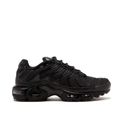 NIKE AIR MAX PLUS "Triple Black" AVAILABLE NOW SIZE 3 TO 9 Tn Noir, Nike Black Shoes, Nike Air Max Plus Black, Nike Airmax Plus, Airmax Plus, School Shoes Black, Nike Air Max Black, Level Shoes, Black Air Max