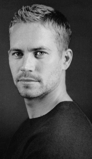 Paul Walker Paul Walker, Paul Walker Black And White, Paul Walker Portrait, Brian Oconner, Famous People Celebrities, Black And White Portraits, Fast And Furious, Famous Faces, Good Looking Men