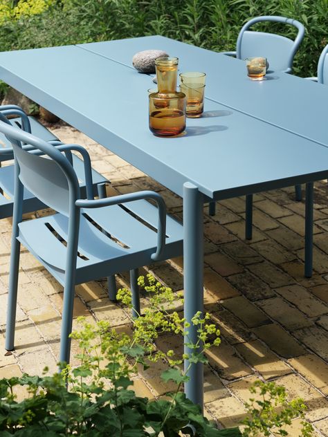 Linear Steel Table | Elegant and Modern Outdoor Design Steel Outdoor Furniture, Metal Outdoor Table, Upstate House, Blue Outdoor Furniture, Modern Outdoor Table, Terrace Ideas, Table And Bench, Steel Bench, Front Street