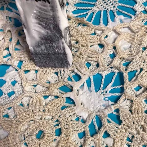 Doily Wall Art Diy Canvas, Doilies Crafts Repurposed Diy, Doilies In Frames, Doilies On Jeans, Repurpose Doilies Upcycle, Ideas For Doilies, Doily Repurposed Ideas, Doily Art Canvas, Diy Doily Wall Art