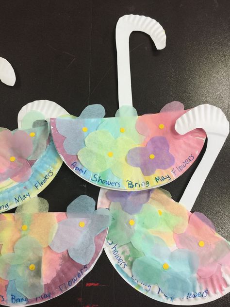 Spring Crafts Daycare, April Showers Art For Toddlers, Daycare Crafts Spring, Springtime Art For Preschoolers, Spring Crafts Eyfs, April Showers Bring May Flowers Toddler Crafts, Daycare Spring Crafts, Spring Ideas For Preschool Crafts, Flowers Art For Toddlers