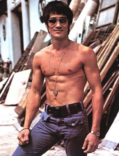 Bruce Lee Body Measurements Stats Bruce Lee Diet, Bruce Lee Body, Extreme Workout Routine, Bruce Lee Workout, Bruce Lee Art, Bruce Lee Martial Arts, Bruce Lee Quotes, Bruce Lee Photos, Jeet Kune Do