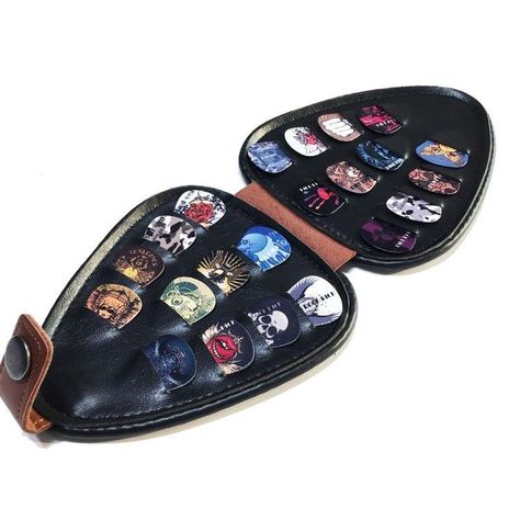 Leather Guitar Pick Holder, Guitar Pick Storage, Guitar Things, Bass Guitar Case, Guitar Holder, Guitar Pick Holder, Guitar Fingers, Electric Guitar Case, Guitar Pick Holders