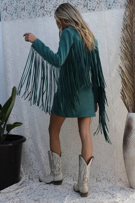 Flynn Suede Fringe Dress - SM Fringe Dress Styles, 70s Fringe Outfit, Long Sleeve Fringe Dress, Western Wear Outfits Dresses, Western Reception Outfits, Southwest Outfits Women, Country And Western Outfits, Modern Cowgirl Aesthetic, Line Dancing Outfit Country Women