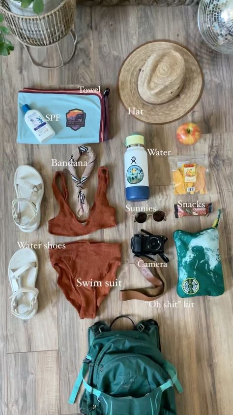 Nature, Camping Beach Ideas, Granola Girl Beach Outfit, Granola Swimsuit, Packing For Hiking Trip, River Trip Outfit, Back Packing Aesthetic, Granola Girl Essentials, Lake Day Essentials