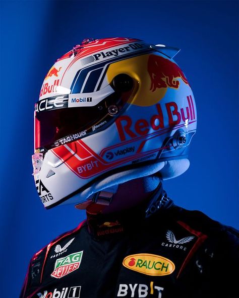 F1 Training, Max Charles, Helmet Drawing, Red Bull Drivers, Mark Webber, Red Bull F1, Full Body Hiit Workout, Mick Schumacher, Formula 1 Car Racing