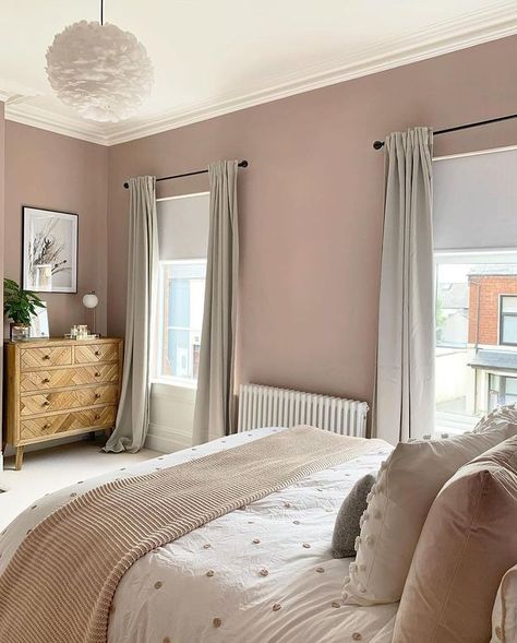 Little Greene on Instagram: “‘Light Peachblossom’ is a classic dusky pink, perfect for a gentle bedroom scheme. Colour: Light Peachblossom Image: @atnumberfourteen_…” Pink And Beige Bedroom, Dusky Pink Bedroom, Mauve Bedroom, Light Pink Bedrooms, Dusty Pink Bedroom, Peach Bedroom, Taupe Bedroom, Blush Bedroom, Pink Bedroom Walls