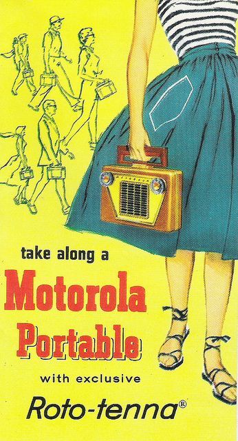Radio Vintage, Vintage Radios, Portable Radio, Antique Radio, Old Advertisements, Old Radios, Retro Advertising, Poster Ads, Retro Ads