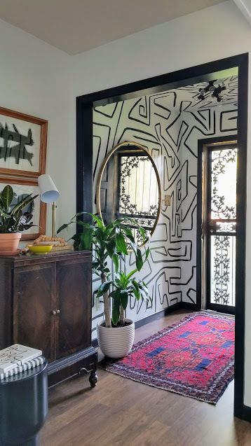 Black and White Graphic Murals and Wallpaper – tiny kelsie Stairs Wall Design Paint, Colorful Modern Interior, Black Bead Board, Minimalist Art Wallpaper, Black And White Dining Room, Funky Bathroom, Modern Room Design, Aztec Wallpaper, Black And White Doodle