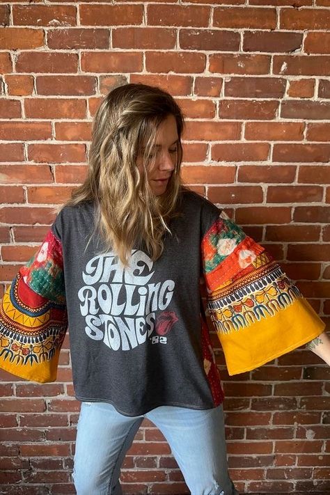 Upcycling, Couture, Upcycle Sweatshirt, Clothing Upcycle, Goblin Core, Upcycle Clothes Diy, Estilo Rock, Upcycle Tshirt, Repurposed Clothing