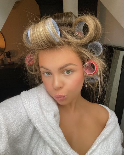 Rollers In Hair Aesthetic, Hair Rollers Aesthetic, Rollers Aesthetic, Rollers In Hair, Hair In Rollers, Manifesting 2024, Heated Rollers, Rollers Hair, Roller Hair