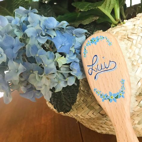 next baby hairbrush 💕painted with babies name & sweet floral wreath 👶🏼 wooden handle & goat hair. Goats, Baby Names, Painted Hairbrush, Goat Hair, Sweet Floral, Wooden Handle, Hair Brush, Wooden Handles, Floral Wreath