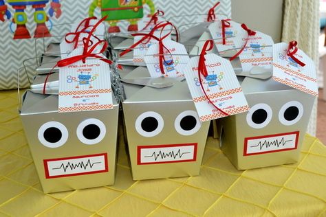 22 Adorable Ideas For An Epic Robot-Themed Birthday Party Birthday, Technology, Childrens Birthday Party, Baby Party, Themed Birthday, Blogger Themes, Birthday Party Themes, Birthday Party