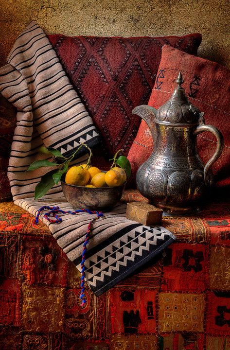 Landscape Photography Tips, Grafika Vintage, Still Life Pictures, Arabian Art, Fine Art Landscape Photography, Photographie Portrait Inspiration, Still Life Photos, Painting Subjects, Islamic Paintings