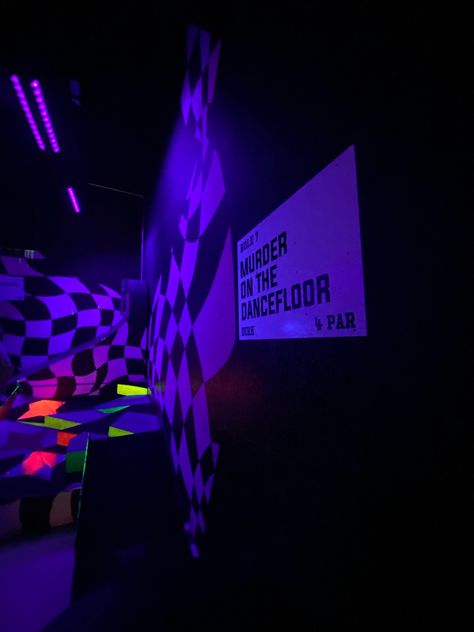 Junkyard golf club in london. Acid neon lights 90’s aesthetic 90s Club Aesthetic, Junkyard Golf, Neon Club, Golf Aesthetic, Club Aesthetic, 2024 Goals, Clubbing Aesthetic, 90’s Aesthetic, On The Dance Floor